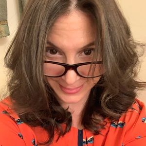 Meet your Posher, Sharon